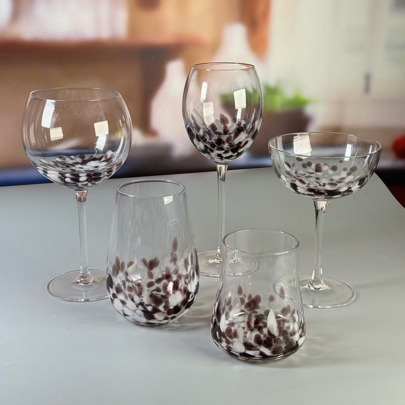Kalite Customized Hand Blowned Half-confetti Lead Free Crystal Wine Glass Set Fabrika