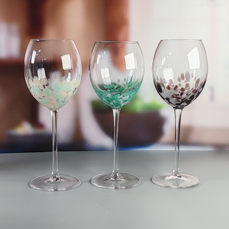 Kalite Customized Hand Blowned Half-confetti Lead Free Crystal Wine Glass Set Fabrika