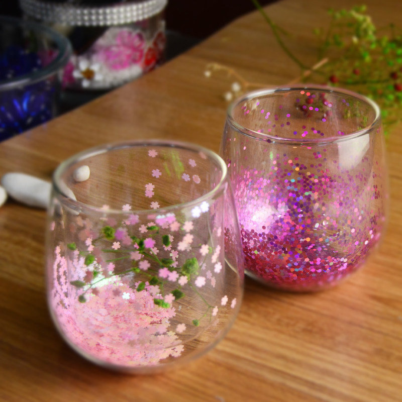 Kalite Customized Double Wall Glass Coffee Cup Decorative Glitter Tumbler Drinking Glasses Fabrika