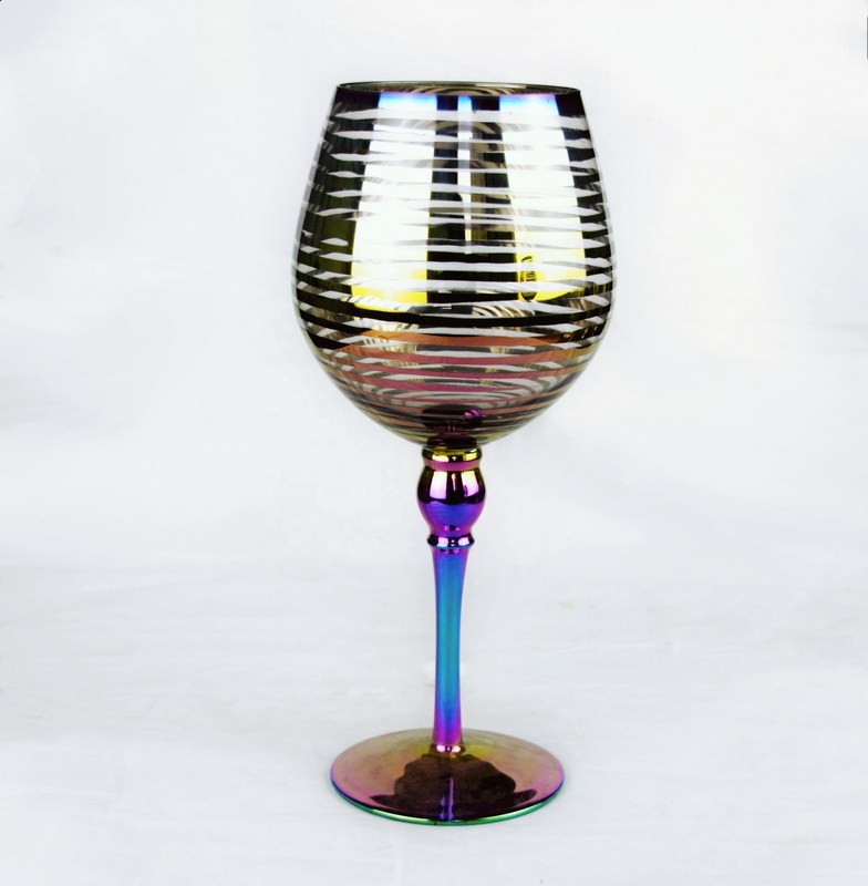 Kalite Laser Circles Pattern Iridescent Crystal Wine Glass With Pearl Stem Fabrika