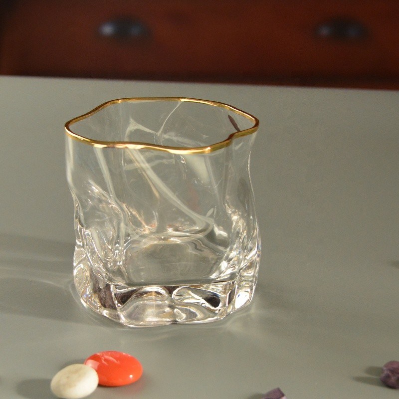 Kalite Irregular Handmade Whiskey Glass With Gold Rim Fabrika