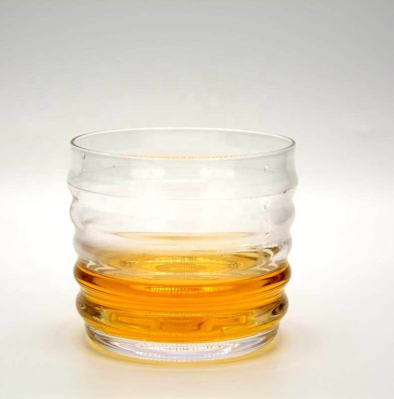 Kalite Anti Skidding Handmade Whiskey Glass With Wave Pattern Fabrika