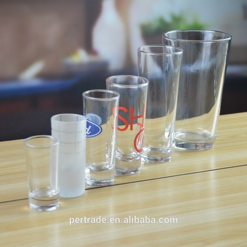 Kalite High White Glass Customized Color Logo Tequila Shot Glass , Crystal Shot Glasses Fabrika