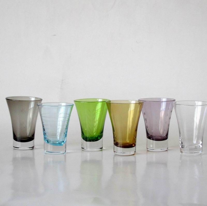 Kalite 2oz Six Color CIQ Unique Shot Glasses For Liqour Promotion Fabrika