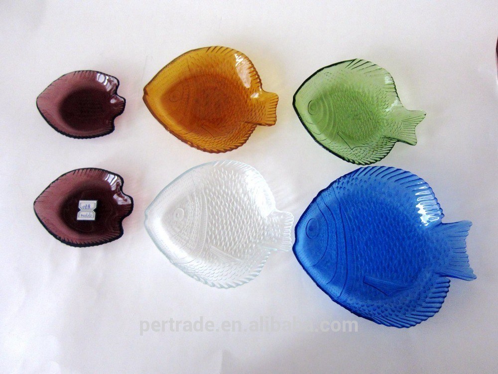 Kalite Fish Shaped Embossed Colorful Glass Charger Plates Fabrika