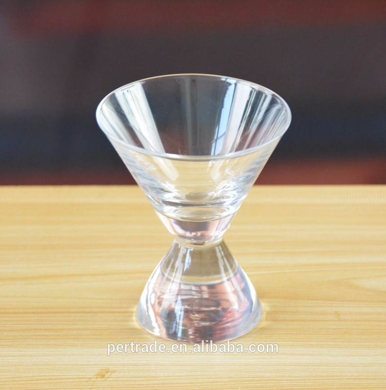 Kalite 80ml Heavy Duty Cone Stem Vintage Crystal Martini Glasses Fabrika