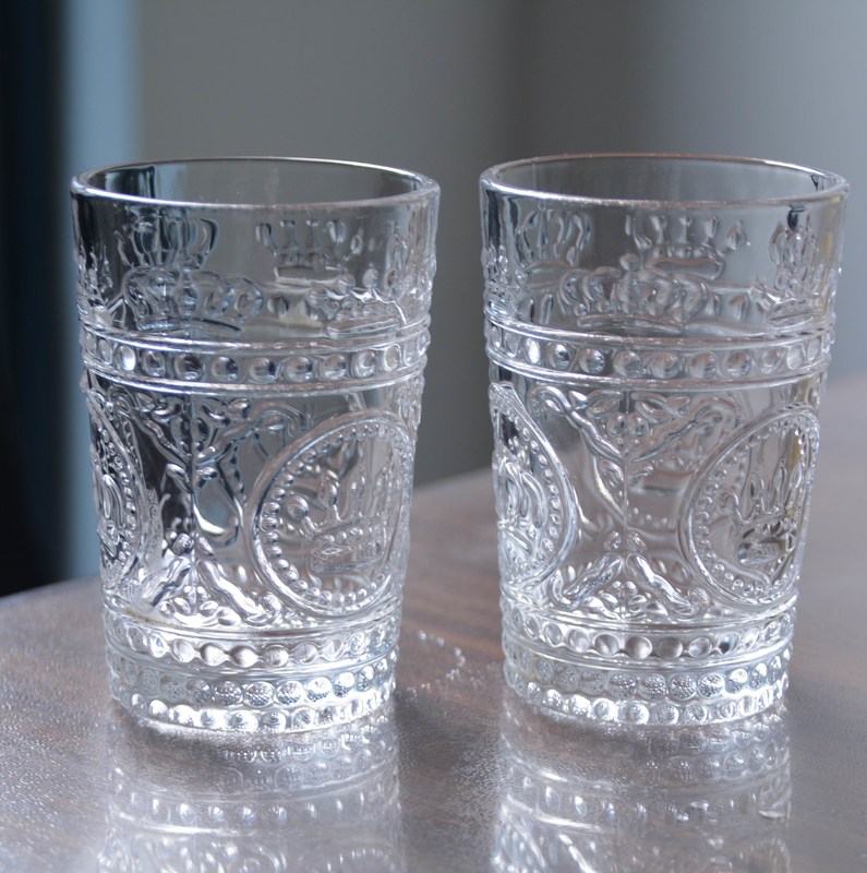 Kalite 8Oz Crown Design Embossed Tumbler Drinking Glasses Fabrika