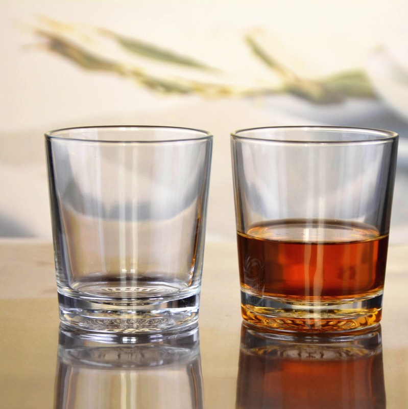 Kalite Wholesale Concise Tumbler Drinking Glasses Customized Embossed Flower Pattern Double Old Fashion Glass Cup Fabrika