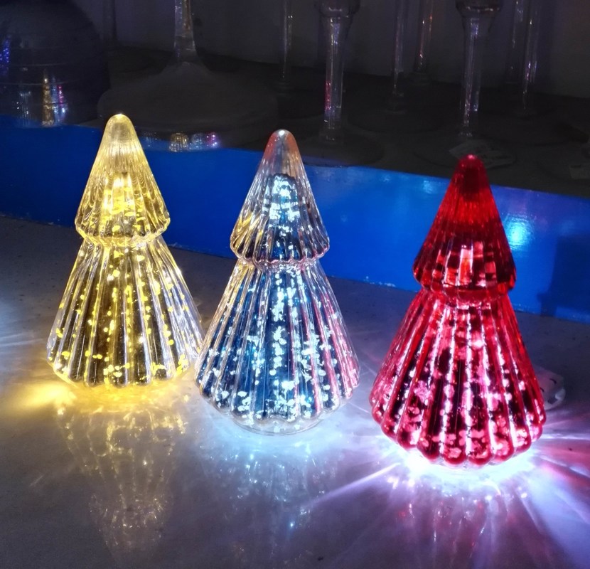 Kalite Handblown LED Holiday Glass Candle Holders Christmas Tree Pattern Fabrika