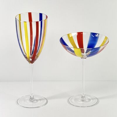 Kalite Hand Blown Art Glass Goblet & Coupe Glass Set, Vibrant Red Yellow Blue Vertical Cane Stripes Murano Style Stemmed Wine & Martini Glasses for Bar, Party & Gift fabrika