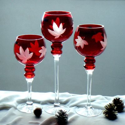 Kalite Hand Cutted Design Red Glass Candle Holders With Color Long Stem Fabrika
