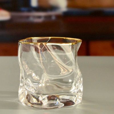 Kalite Irregular Handmade Whiskey Glass With Gold Rim Fabrika
