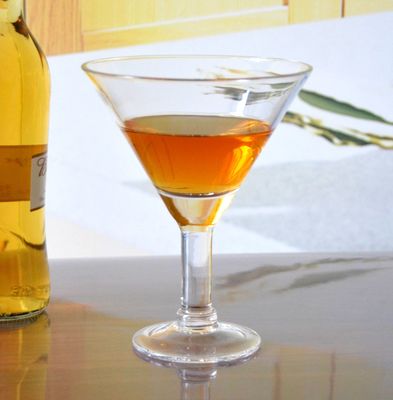 Kalite Unique Customization Thick Stem Crystal Cocktail Glasses Fabrika