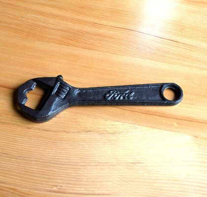 Kalite Spanner Shape Cast Iron Bottle Opener Fabrika