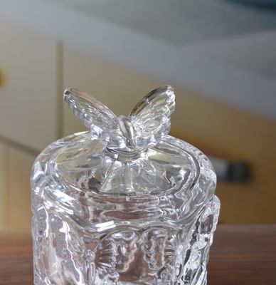 Kalite Butterfly Embossed Creative Crystal Glass Storage Jars Fabrika