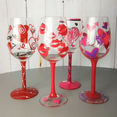 Kalite FDA Holiday Gift Hand Painted Festival Wine Glass Fabrika
