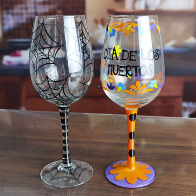 Kalite FDA Holiday Gift Hand Painted Festival Wine Glass Fabrika